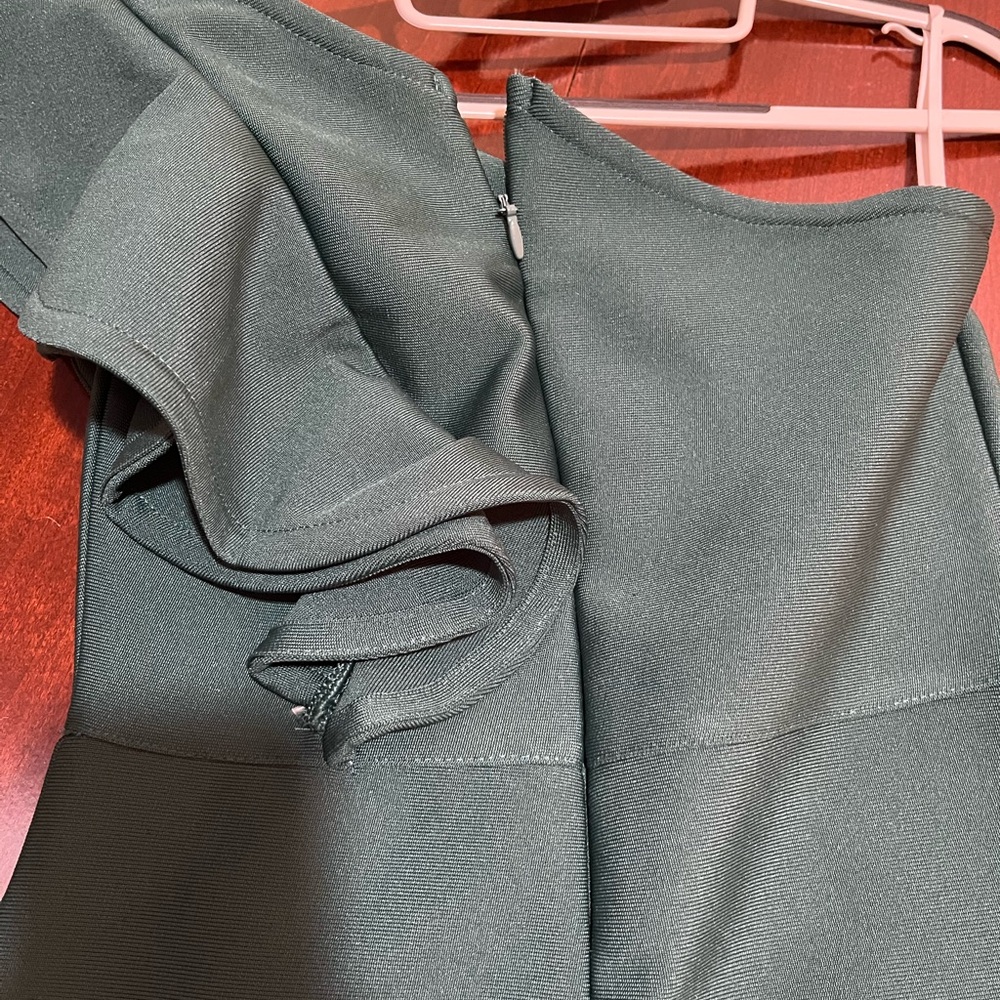 One Shoulder Ruffled Bodycon Dress - Picture 3 of 6